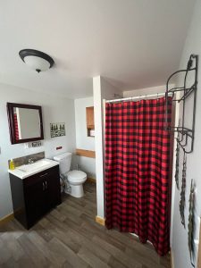 Jack-_-Jill-Bathroom
